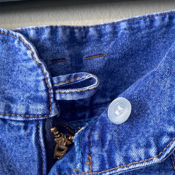 Vintage High Waisted Pleated Blue Denim Retro Shorts Cotton Made in Hong Kong - Picture 6 of 11